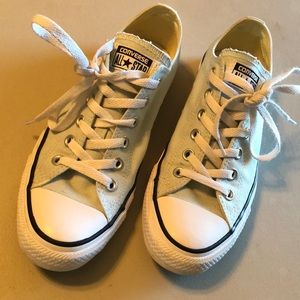 UNISEX Converse All⭐️Stars - Men’s 7.5, Wom 9.5
